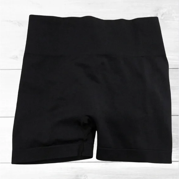 Athletic Shorts/Biker Shorts - Picture 4 of 7